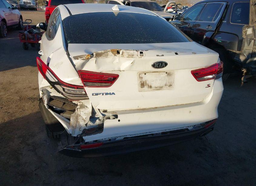 Photo 18 of 2018 Kia Optima S (VIN 5XXGT4L36JG187120)