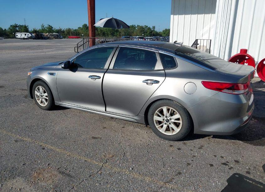 Photo 14 of 2018 Kia Optima LX (VIN 5XXGT4L36JG196108)