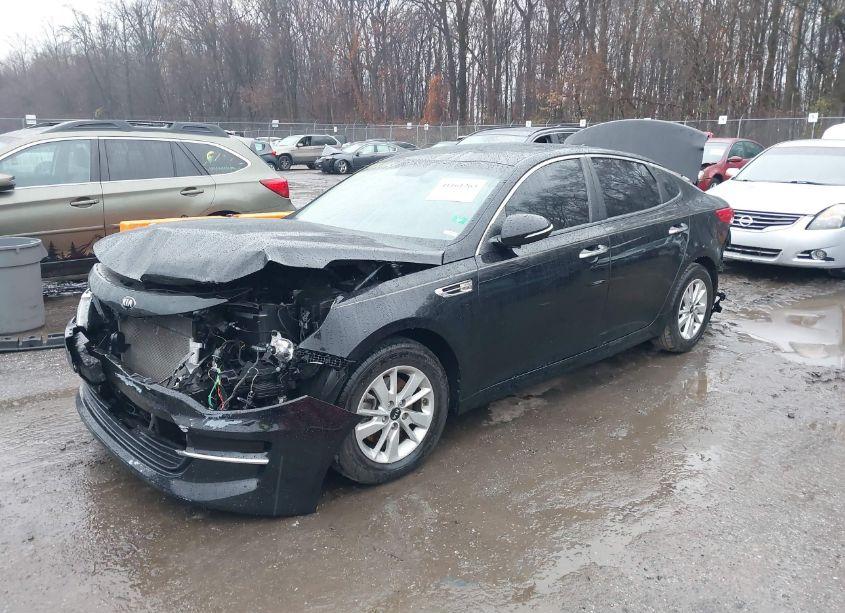 Photo 2 of 2018 Kia Optima LX (VIN 5XXGT4L36JG196531)