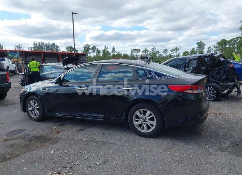 Photo 14 of 2018 Kia Optima LX (VIN 5XXGT4L36JG222710)