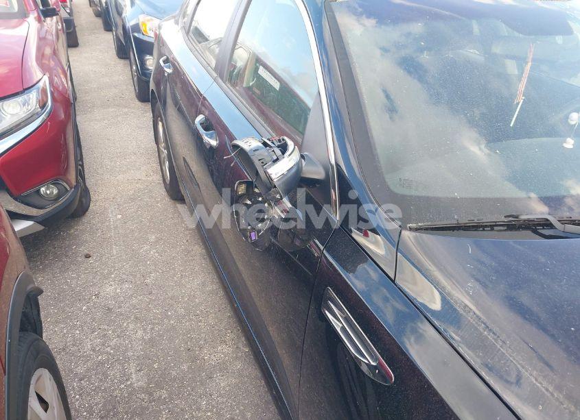 Photo 17 of 2018 Kia Optima LX (VIN 5XXGT4L36JG222710)