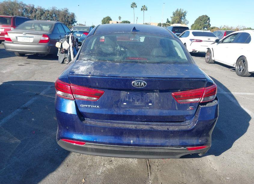 Photo 15 of 2018 Kia Optima S (VIN 5XXGT4L36JG223680)