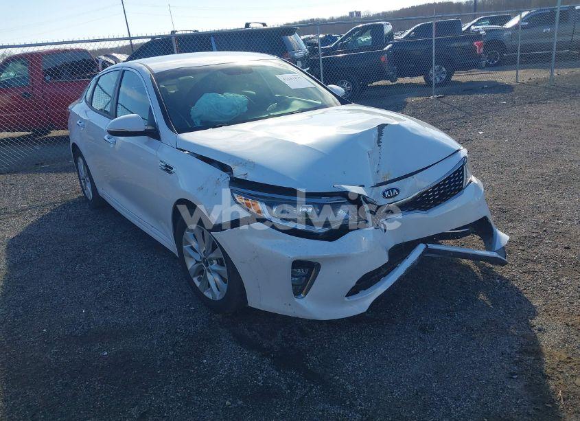 2018 Kia Optima S (VIN 5XXGT4L36JG234209) main photo