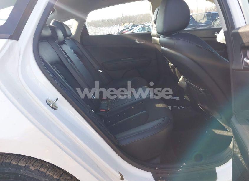 Photo 8 of 2018 Kia Optima S (VIN 5XXGT4L36JG234209)