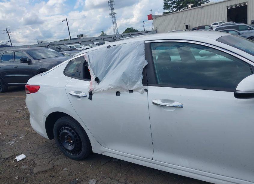 Photo 6 of 2018 Kia Optima LX (VIN 5XXGT4L36JG234596)