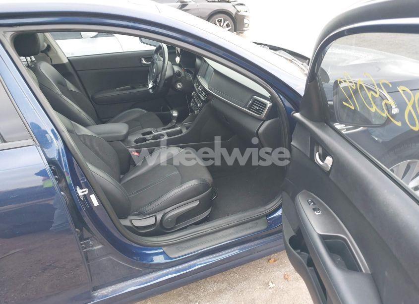 Photo 5 of 2018 Kia Optima S (VIN 5XXGT4L36JG247414)