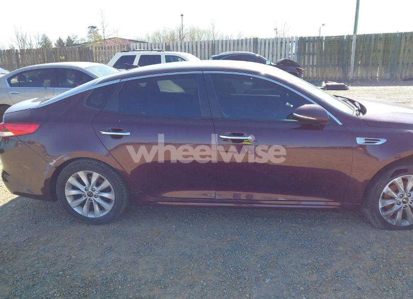 Photo 13 of 2018 Kia Optima LX (VIN 5XXGT4L36JG271891)