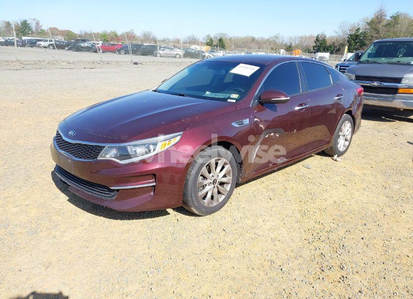 Photo 2 of 2018 Kia Optima LX (VIN 5XXGT4L36JG271891)