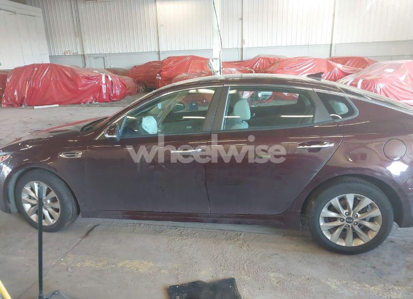 Photo 13 of 2018 Kia Optima LX (VIN 5XXGT4L36JG274564)