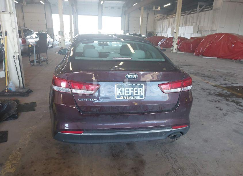 Photo 15 of 2018 Kia Optima LX (VIN 5XXGT4L36JG274564)