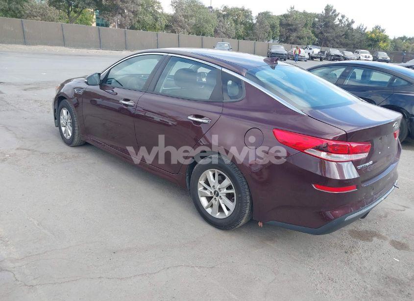 Photo 3 of 2019 Kia Optima LX (VIN 5XXGT4L36KG284965)