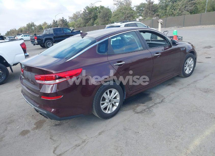 Photo 4 of 2019 Kia Optima LX (VIN 5XXGT4L36KG284965)
