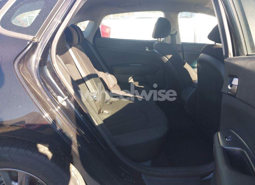 Photo 8 of 2019 Kia Optima LX (VIN 5XXGT4L36KG294332)