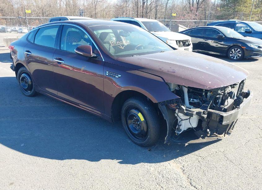 2019 Kia Optima LX (VIN 5XXGT4L36KG295027) main photo