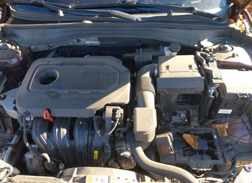 Photo 10 of 2019 Kia Optima LX (VIN 5XXGT4L36KG295027)