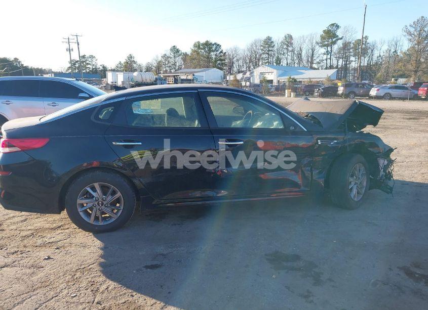 Photo 12 of 2019 Kia Optima LX (VIN 5XXGT4L36KG296968)