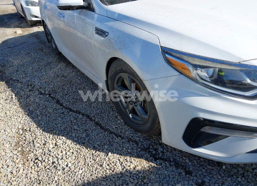 Photo 6 of 2019 Kia Optima LX (VIN 5XXGT4L36KG302686)