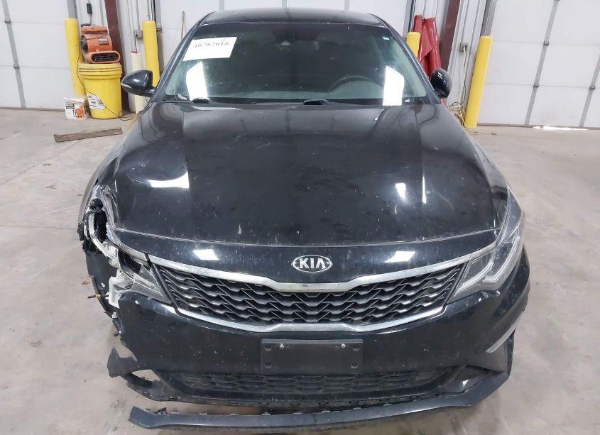 Photo 12 of 2019 Kia Optima LX (VIN 5XXGT4L36KG323845)