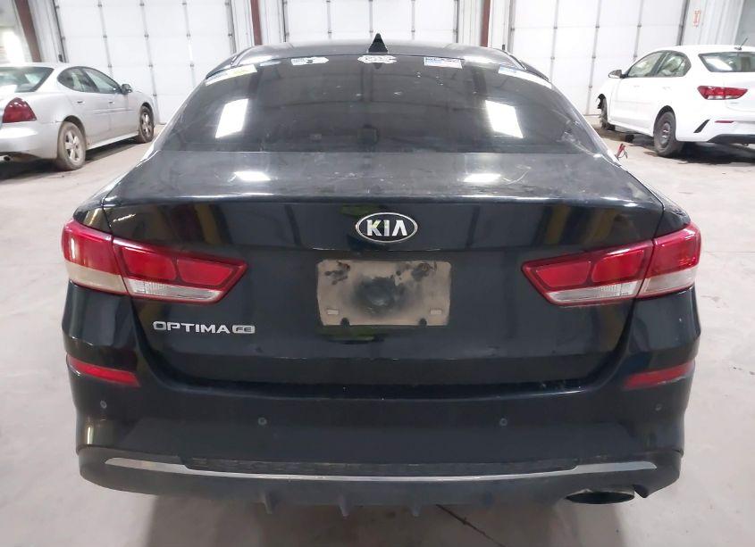 Photo 16 of 2019 Kia Optima LX (VIN 5XXGT4L36KG323845)