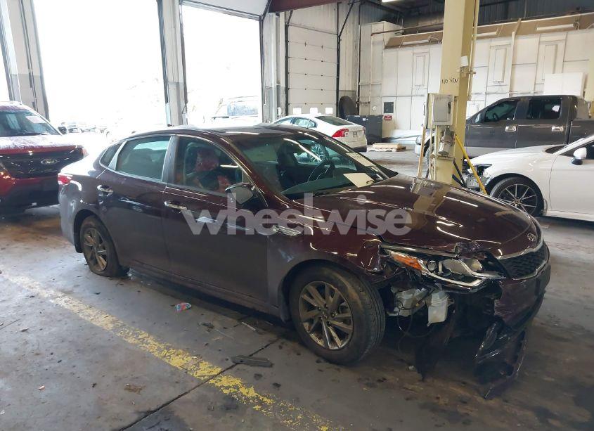 2019 Kia Optima LX (VIN 5XXGT4L36KG337213) main photo