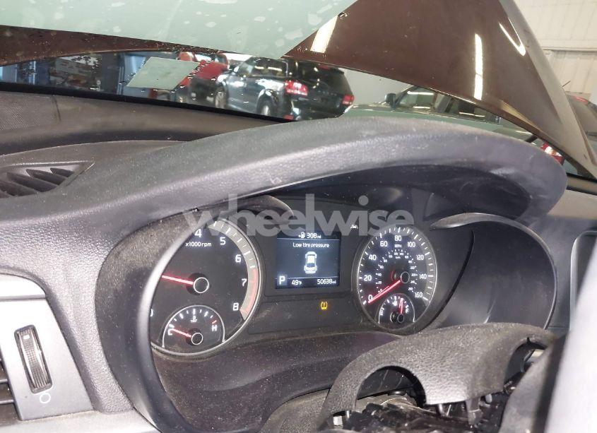 Photo 7 of 2019 Kia Optima LX (VIN 5XXGT4L36KG337213)