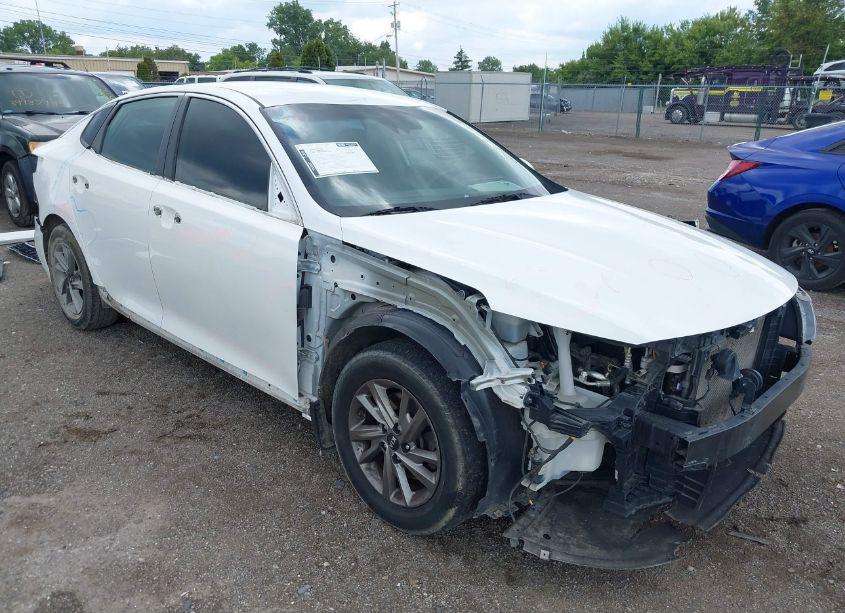 2019 Kia Optima LX (VIN 5XXGT4L36KG345618) main photo