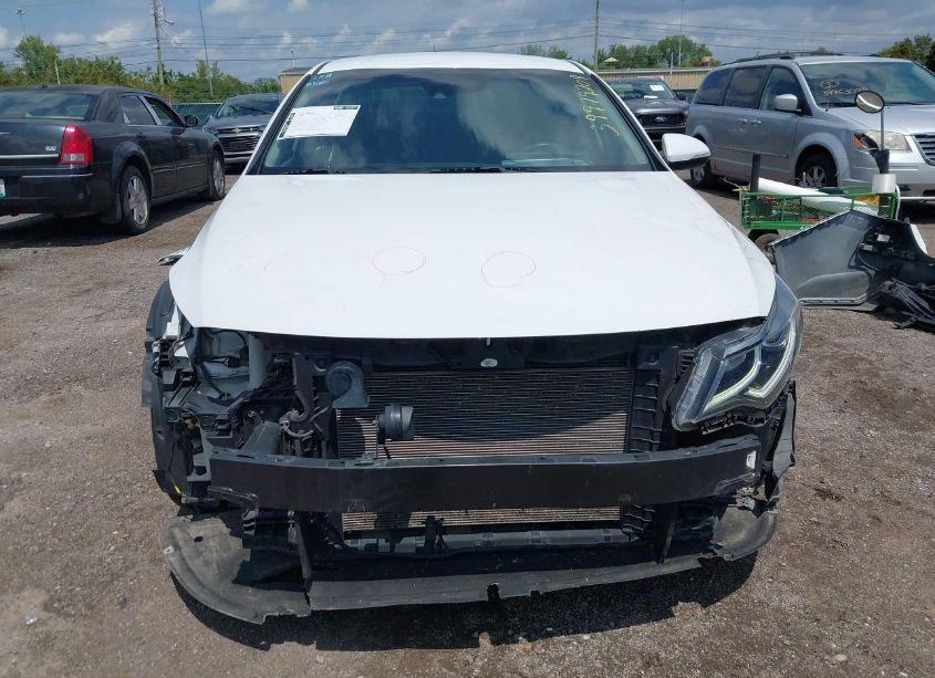 Photo 6 of 2019 Kia Optima LX (VIN 5XXGT4L36KG345618)