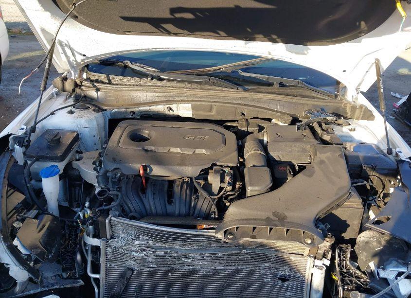 Photo 10 of 2019 Kia Optima LX (VIN 5XXGT4L36KG347112)