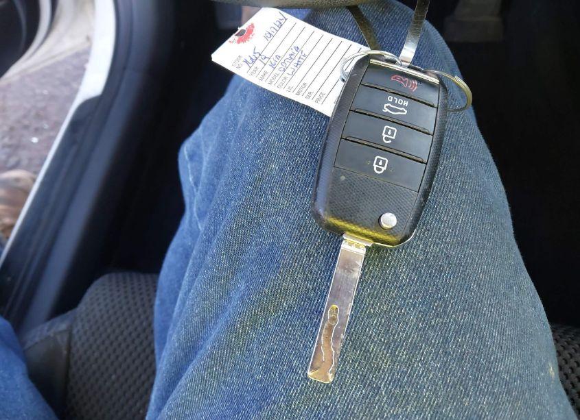 Photo 11 of 2019 Kia Optima LX (VIN 5XXGT4L36KG347112)