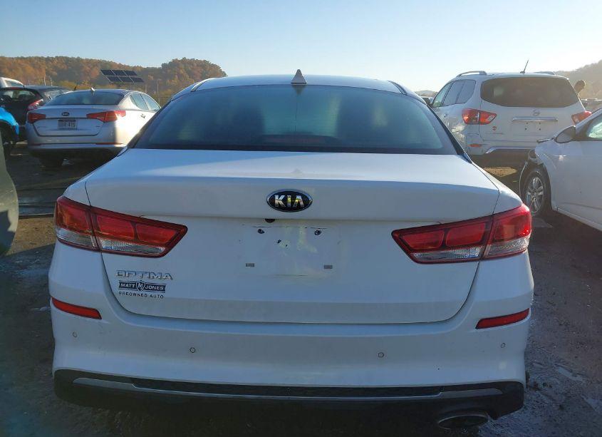 Photo 16 of 2019 Kia Optima LX (VIN 5XXGT4L36KG347112)