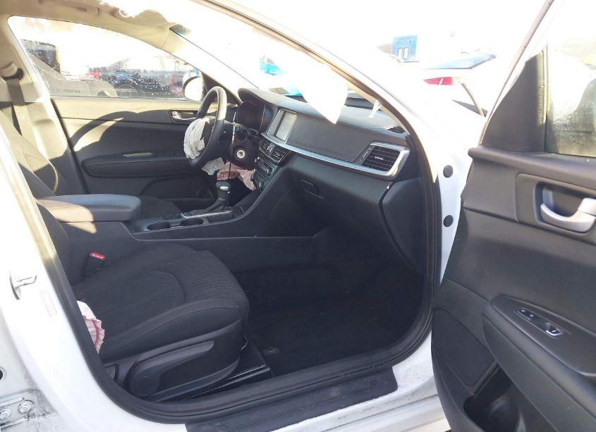 Photo 5 of 2019 Kia Optima LX (VIN 5XXGT4L36KG347112)