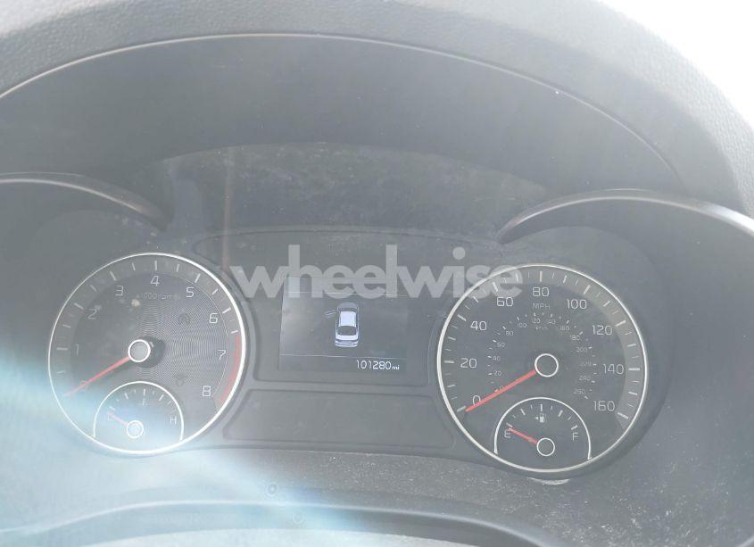 Photo 7 of 2019 Kia Optima LX (VIN 5XXGT4L36KG350219)