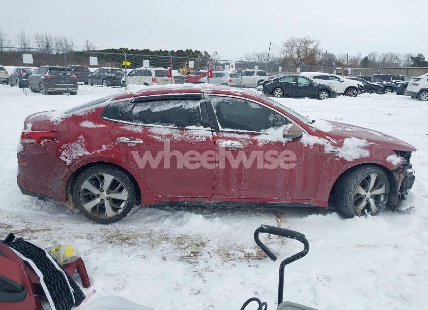 Photo 14 of 2019 Kia Optima S (VIN 5XXGT4L36KG353685)