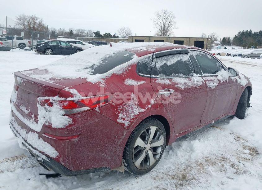Photo 4 of 2019 Kia Optima S (VIN 5XXGT4L36KG353685)