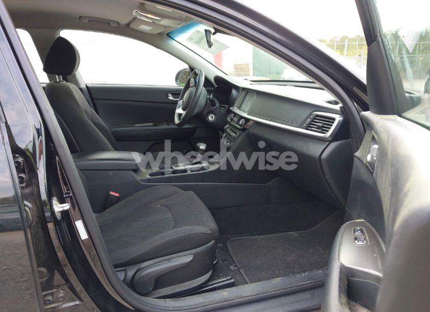 Photo 5 of 2019 Kia Optima LX (VIN 5XXGT4L36KG359017)