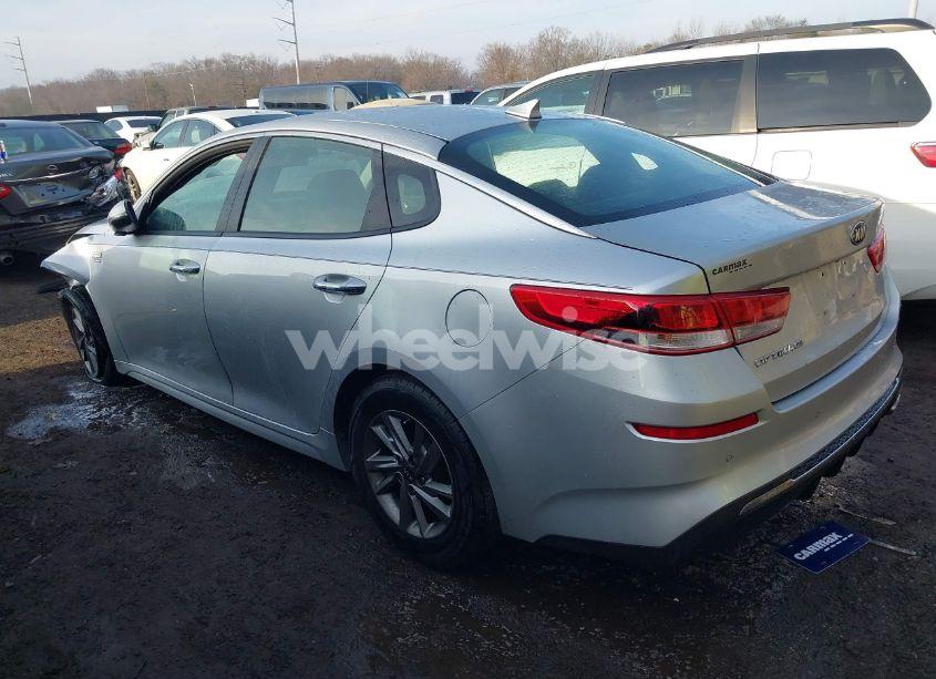 Photo 3 of 2019 Kia Optima LX (VIN 5XXGT4L36KG364007)