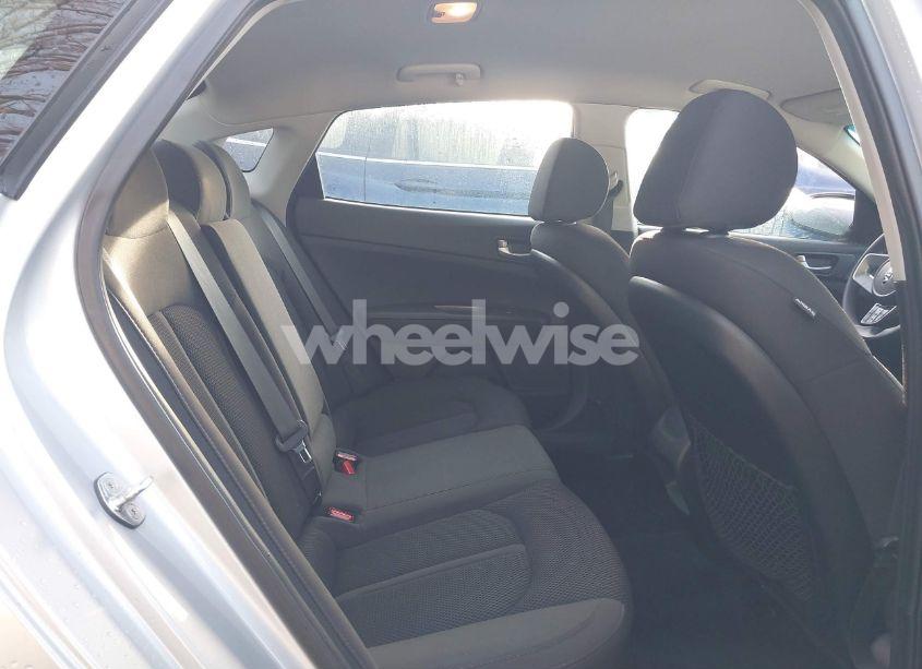 Photo 8 of 2019 Kia Optima LX (VIN 5XXGT4L36KG364007)