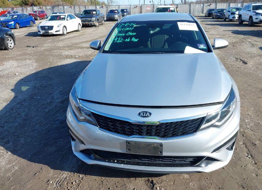 Photo 11 of 2019 Kia Optima LX (VIN 5XXGT4L36KG375766)