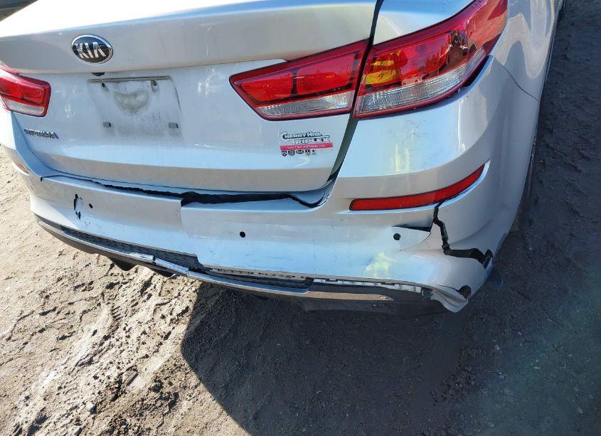 Photo 6 of 2019 Kia Optima LX (VIN 5XXGT4L36KG375766)