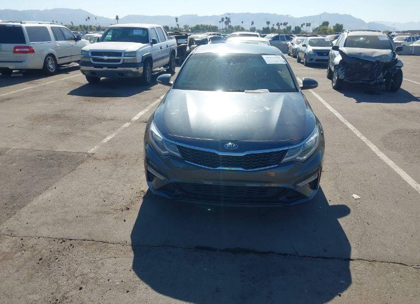 Photo 12 of 2019 Kia Optima LX (VIN 5XXGT4L36KG376612)