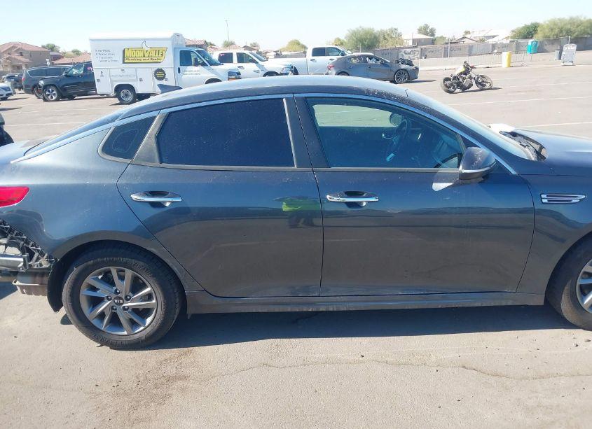 Photo 13 of 2019 Kia Optima LX (VIN 5XXGT4L36KG376612)