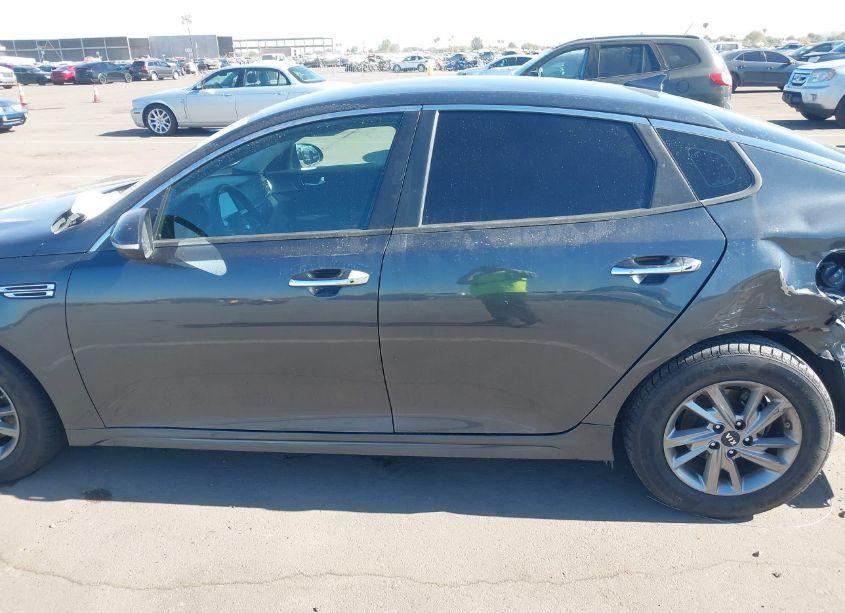Photo 14 of 2019 Kia Optima LX (VIN 5XXGT4L36KG376612)