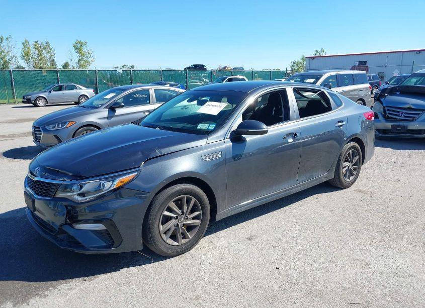 Photo 2 of 2020 Kia Optima LX (VIN 5XXGT4L36LG410050)
