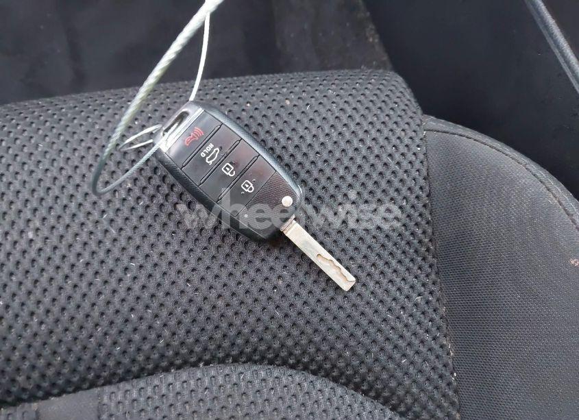 Photo 11 of 2020 Kia Optima LX (VIN 5XXGT4L36LG410307)