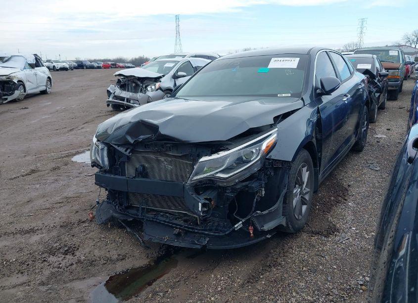 Photo 2 of 2020 Kia Optima LX (VIN 5XXGT4L36LG413224)