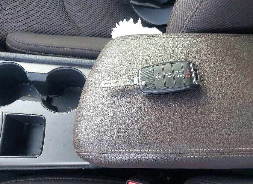 Photo 11 of 2020 Kia Optima LX (VIN 5XXGT4L36LG415636)