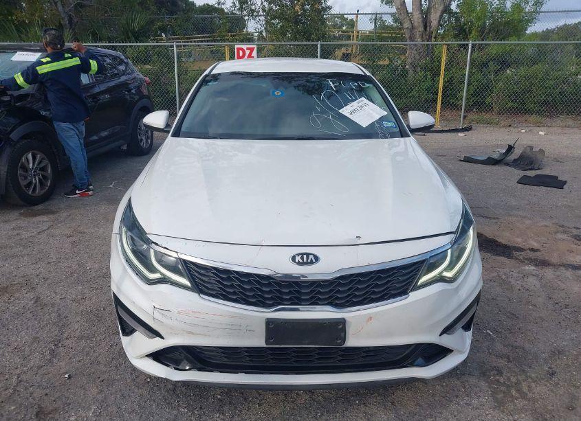 Photo 12 of 2020 Kia Optima LX (VIN 5XXGT4L36LG415636)