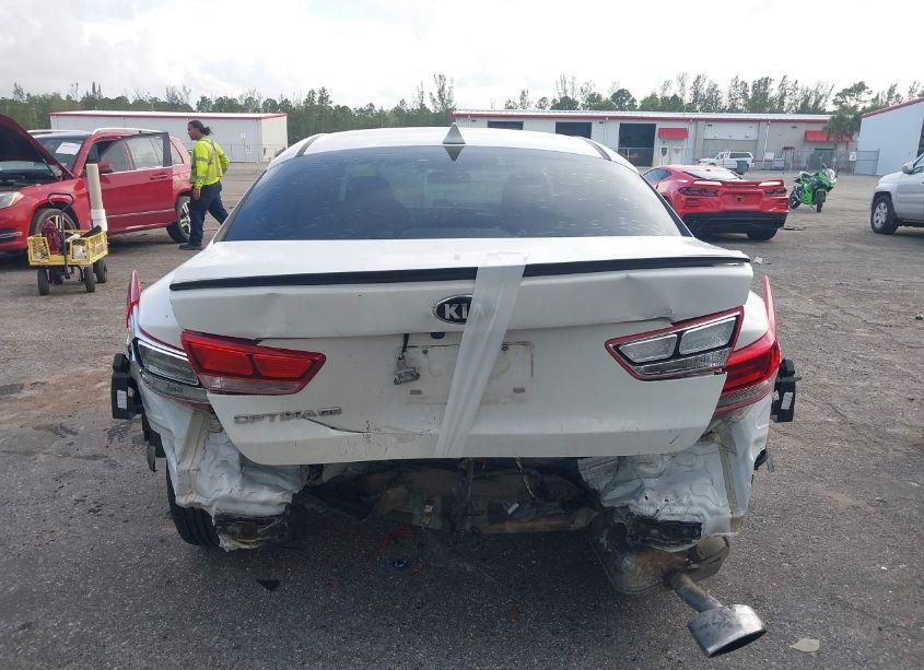 Photo 16 of 2020 Kia Optima LX (VIN 5XXGT4L36LG415636)