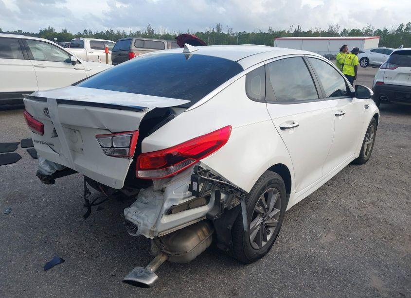 Photo 4 of 2020 Kia Optima LX (VIN 5XXGT4L36LG415636)