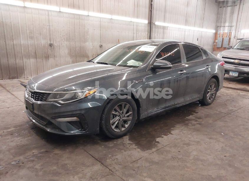 Photo 2 of 2020 Kia Optima LX (VIN 5XXGT4L36LG439905)